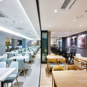酒店 三成佩托酒店